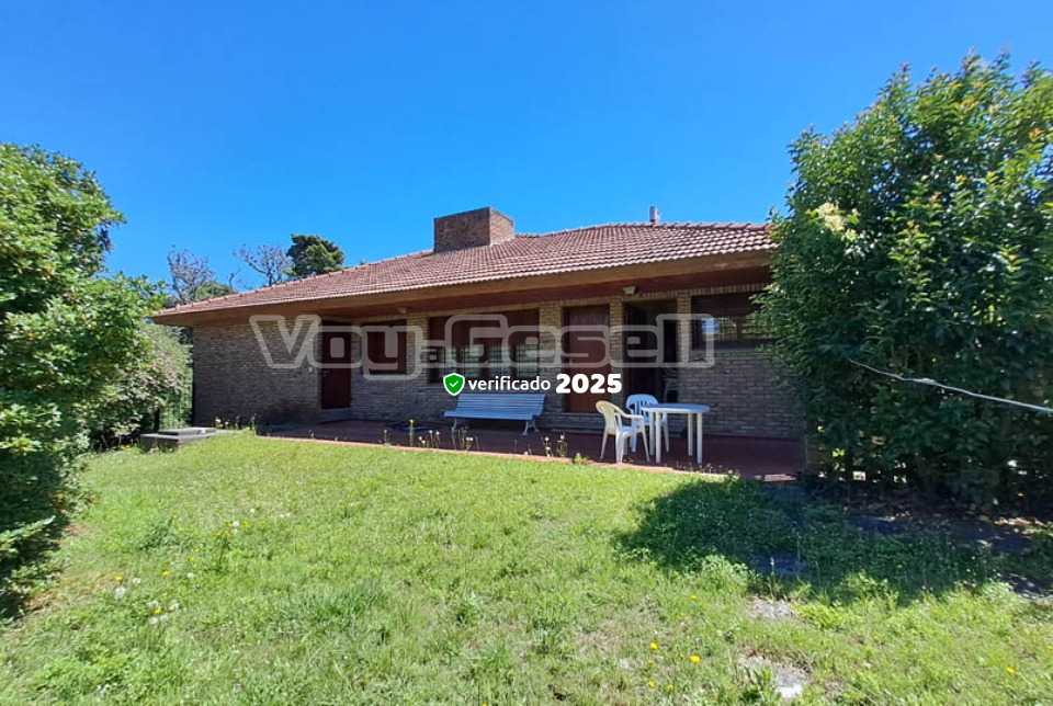 Alquilo Chalet Colibri en Villa Gesell zona Centro a 500 mts de la Playa