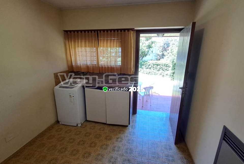 Alquilo Chalet Colibri en Villa Gesell zona Centro a 500 mts de la Playa