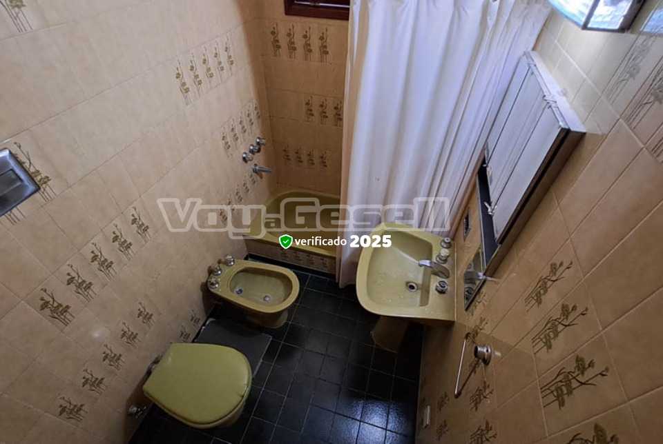 Alquilo Chalet Colibri en Villa Gesell zona Centro a 500 mts de la Playa