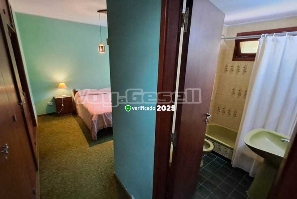 Alquilo Chalet Colibri en Villa Gesell zona Centro a 500 mts de la Playa