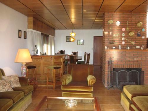 Alquilo Chalet Collie en Villa Gesell zona Barrio Norte a 600 Mts de la Playa 