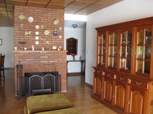 Alquilo Chalet Collie en Villa Gesell zona Barrio Norte a 600 Mts de la Playa 