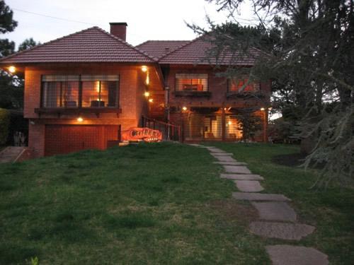 Alquilo Chalet Collie en Villa Gesell zona Barrio Norte a 600 Mts de la Playa
