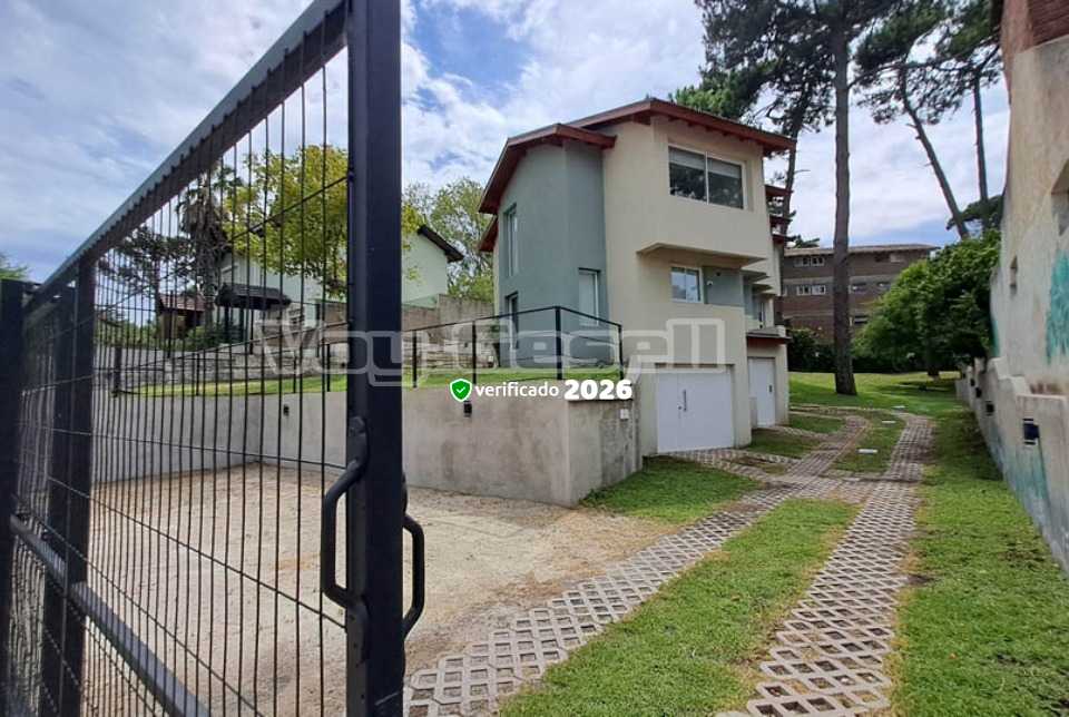 Duplex: Complejo 102 en Villa Gesell zona Villa Gesell