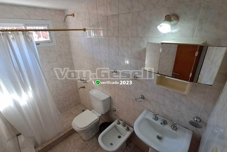 Alquilo Departamento Belen en Villa Gesell zona Centro a 200 Mts de la Playa