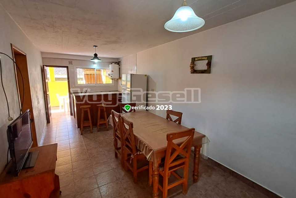 Alquilo Departamento Belen en Villa Gesell zona Centro a 200 Mts de la Playa 