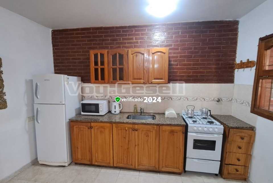 Alquilo Departamento Caracoles en Villa Gesell zona Centro a 300 Mts de la Playa 