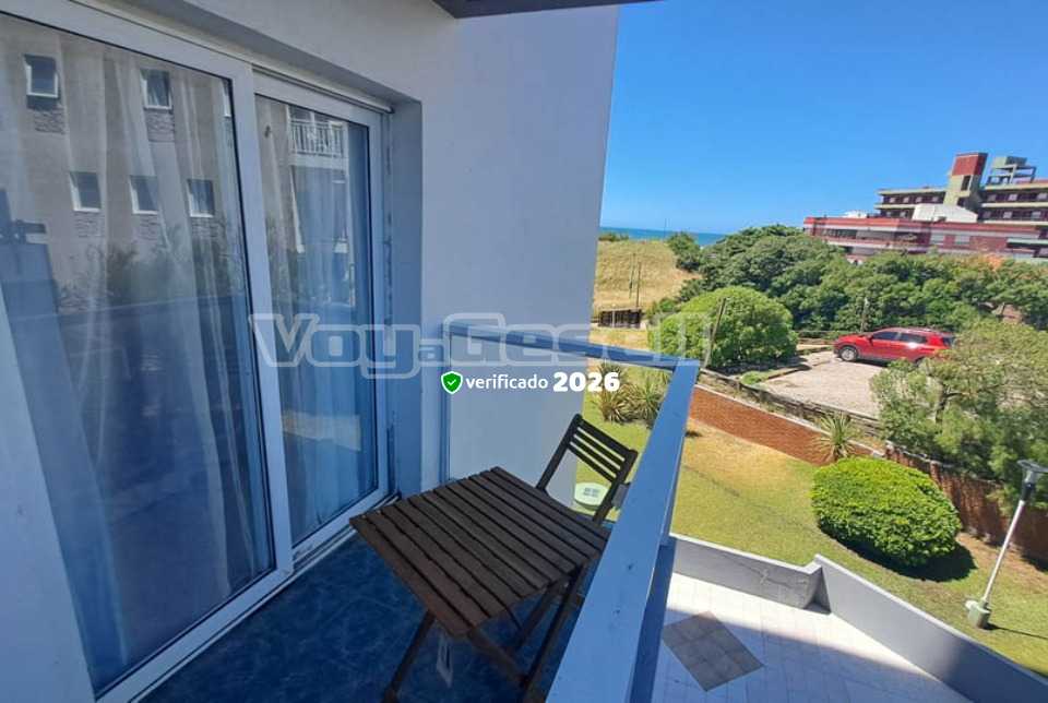 Alquilo Departamento Junto al Mar en Villa Gesell zona Centro a 80 Mts de la Playa