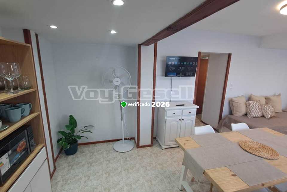 Alquilo Departamento Junto al Mar en Villa Gesell zona Centro a 80 Mts de la Playa