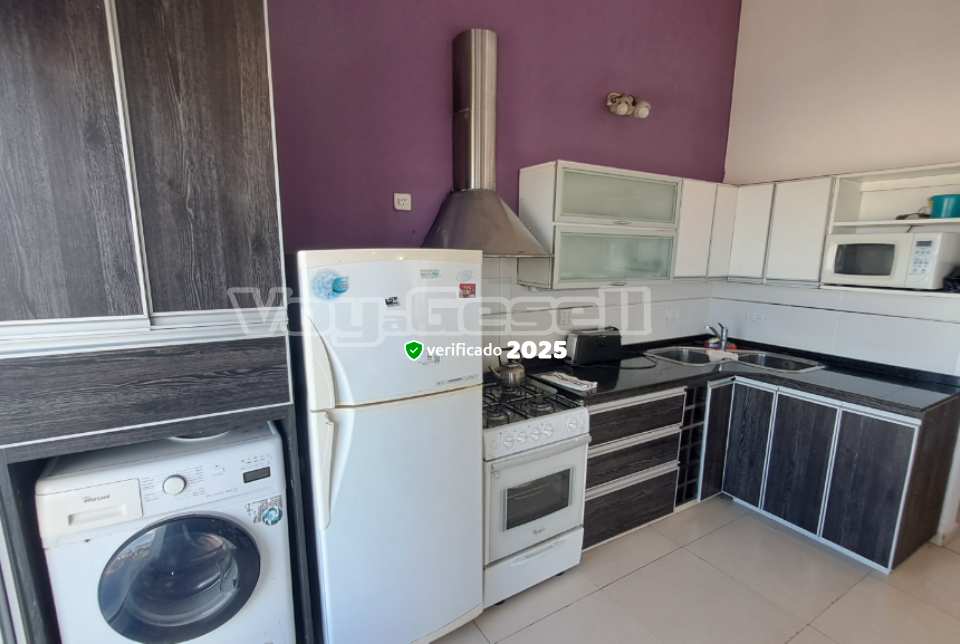 Alquilo Departamento Contra Viento y Marea 8 en Villa Gesell zona Sur a 20 mts de la Playa 