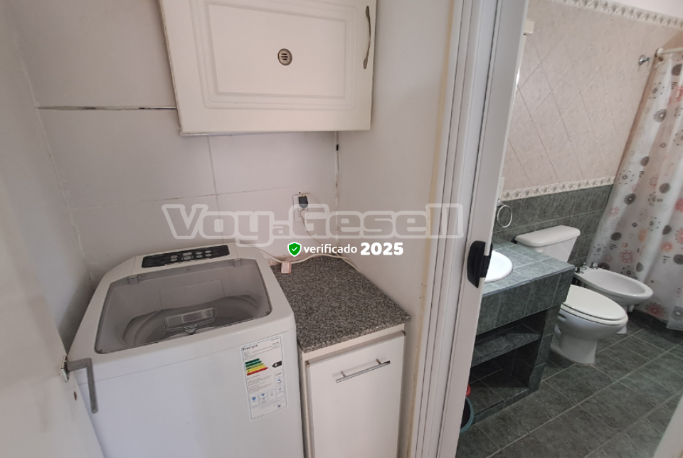 Alquilo Departamento Contra Viento y Marea 5 en Villa Gesell zona Sur a 20 mts de la Playa