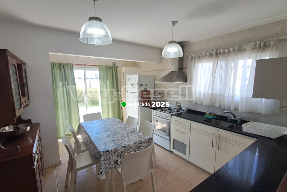 Alquilo Duplex Contra Viento y Marea 7 en Villa Gesell zona Sur a 80 Mts de la Playa