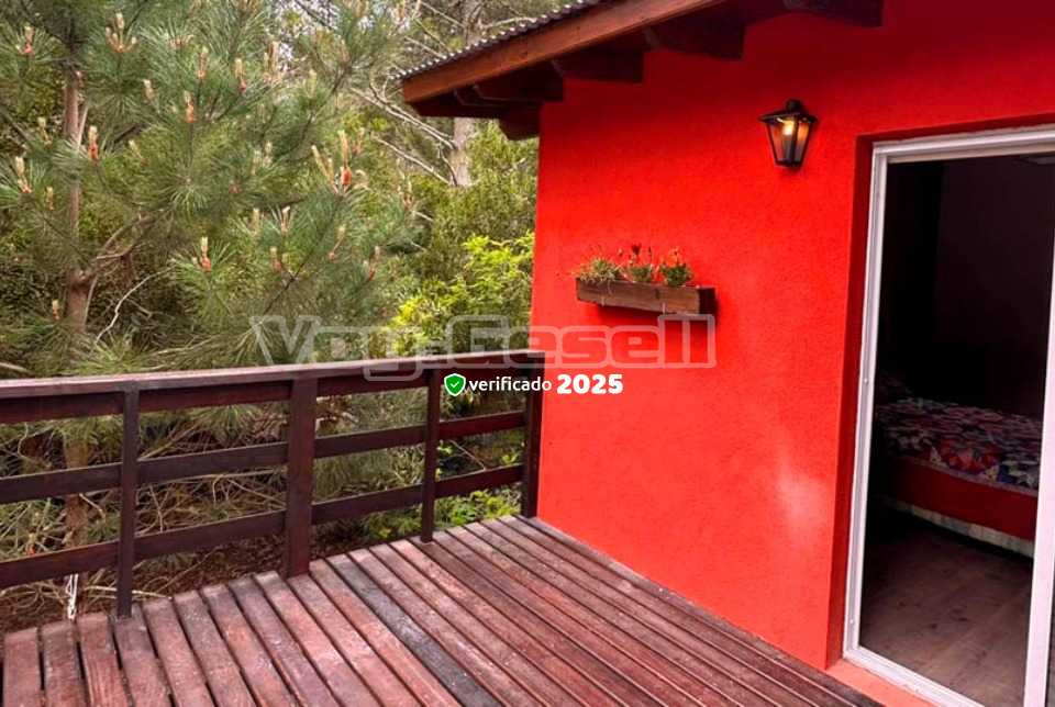 Alquilo Cabaña Corazón de ciprés en Mar de las Pampas zona  a 1700 Mts de la Playa