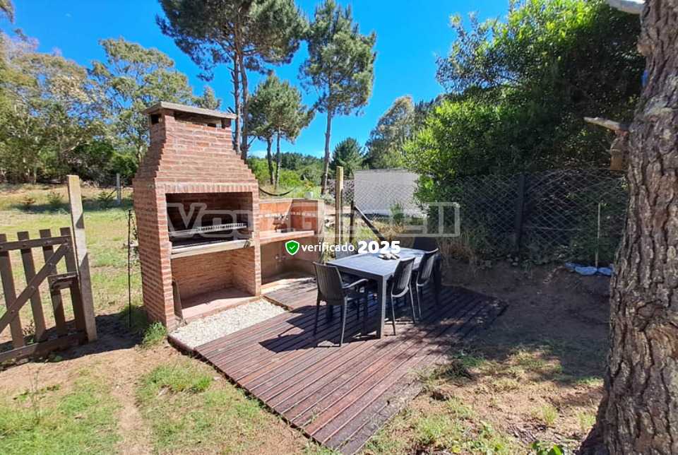 Alquilo Cabaña Corazón de ciprés en Mar de las Pampas zona  a 1700 Mts de la Playa
