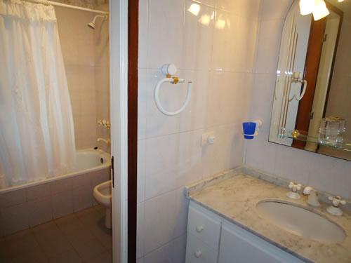 Alquilo Departamento Coronado VI en Villa Gesell zona Sur a 100 Mts de la Playa