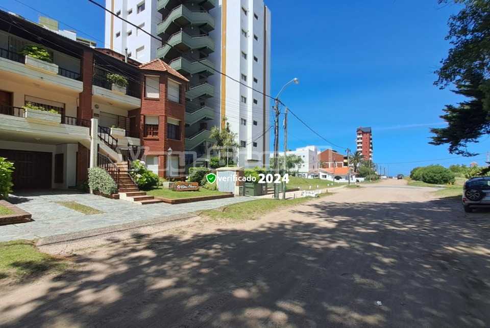 Alquilo Departamento Costa Brava 7 en Villa Gesell zona Centro a 190 mts de la Playa 