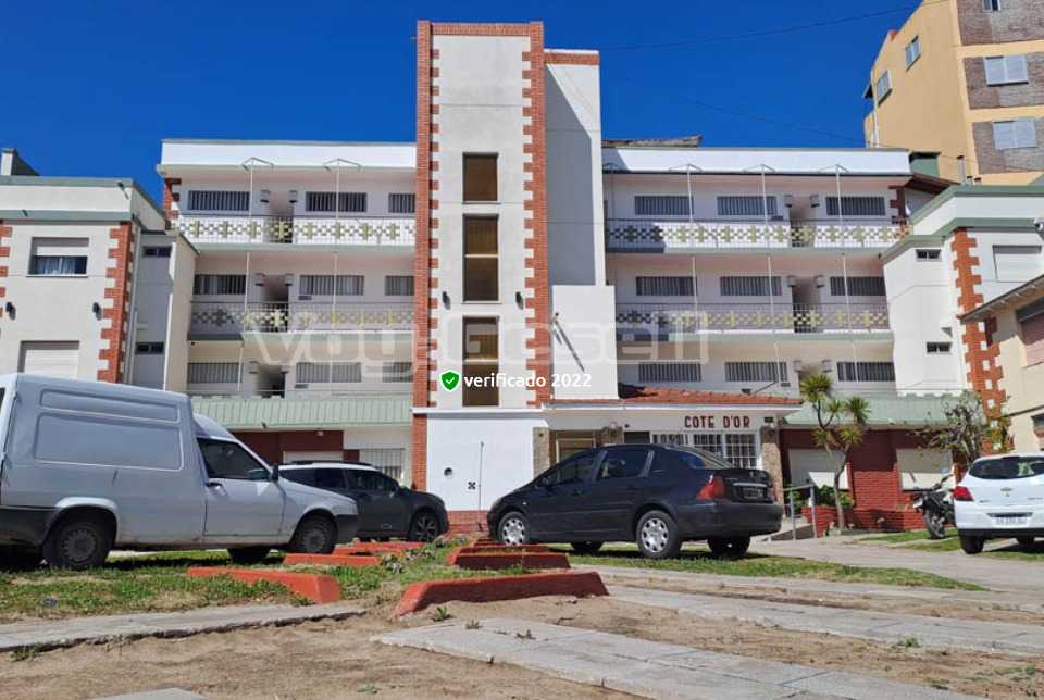 Alquilo Departamento Cote Dor en Villa Gesell zona Centro a 20 Mts de la Playa Frente