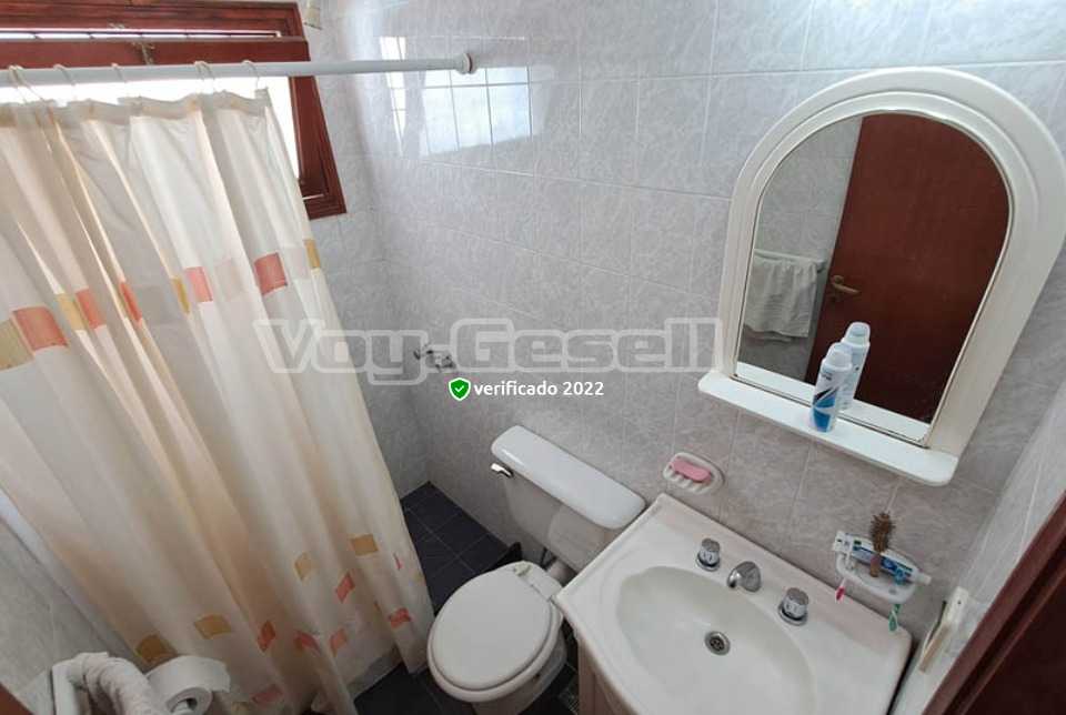 Alquilo Duplex Chrisdamar II Duplex 5 en Villa Gesell zona Centro a 200 Mts de la Playa 