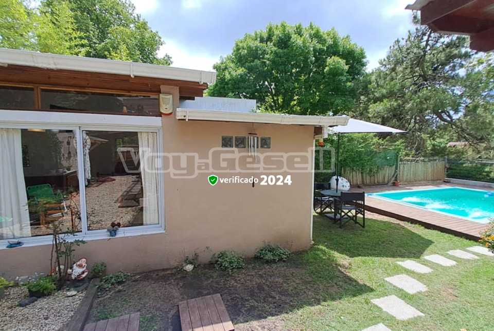 Alquilo Departamento Depto Los Troncos en Villa Gesell zona Centro  