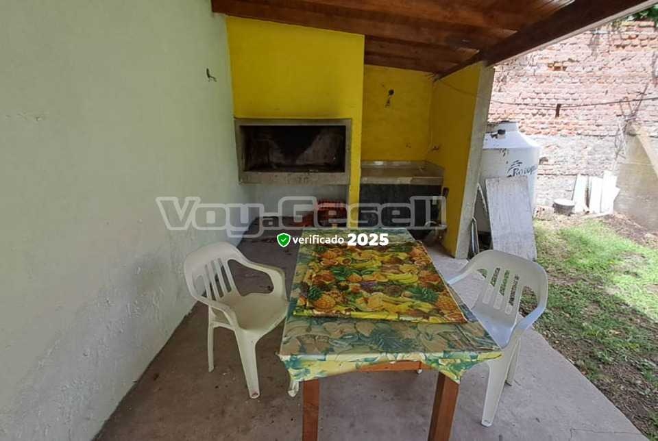 Alquilo Casa El Muelle en Villa Gesell zona Sur a 300 Mts de la Playa