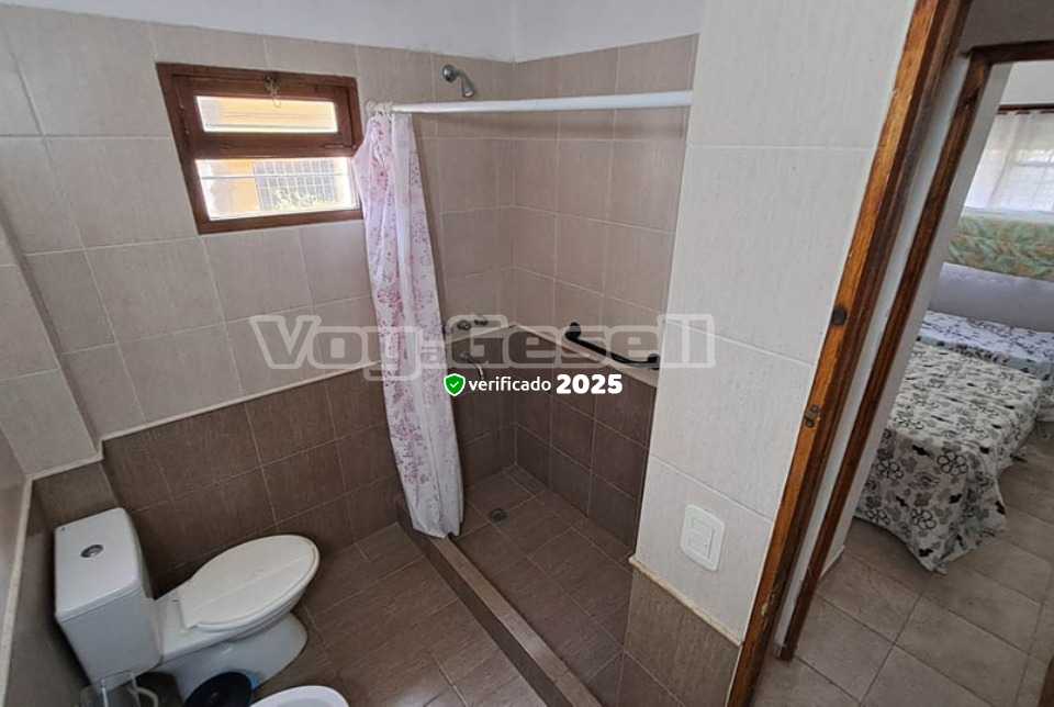 Alquilo Casa El Muelle en Villa Gesell zona Sur a 300 Mts de la Playa 