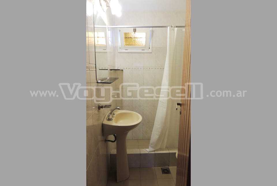 Alquilo Departamento Deptos Romina Duplex en Villa Gesell zona Centro a 600 Mts de la Playa