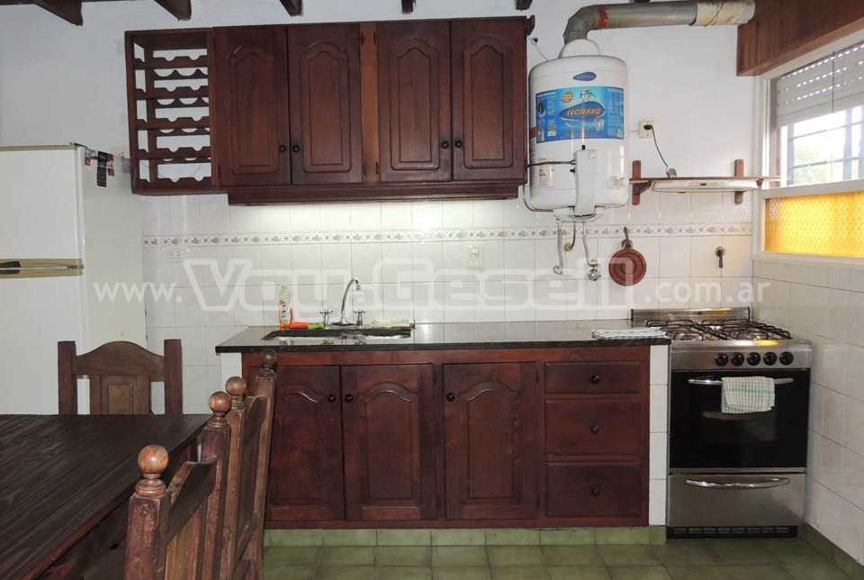 Alquilo Departamento Deptos Romina Duplex en Villa Gesell zona Centro a 600 Mts de la Playa 