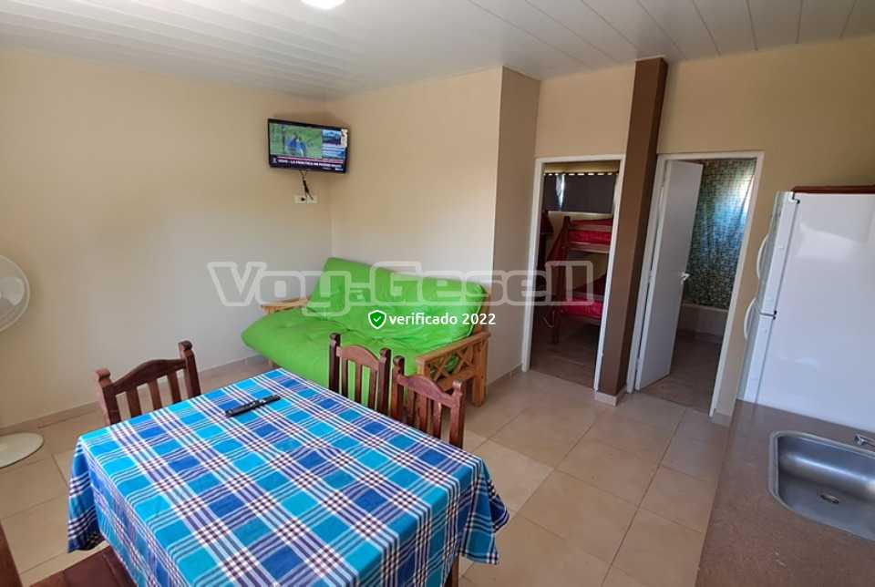 Alquilo Departamento Deptos Sol en Villa Gesell zona Centro a 1100 mts de la Playa 