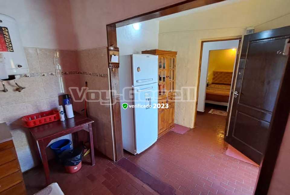 Alquilo Casa Dero 1 en Villa Gesell zona Centro a 800 Mts de la Playa 