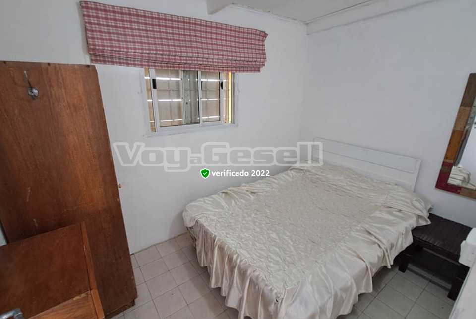 Alquilo Casa Dero 2 en Villa Gesell zona Centro a 800 Mts de la Playa 