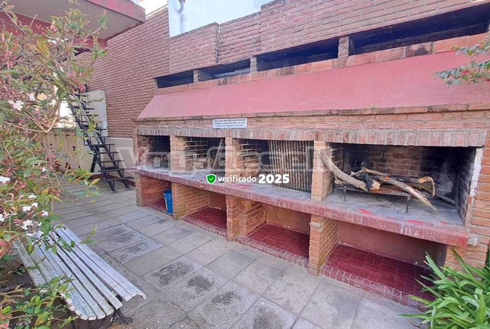 Alquilo Duplex Dial 11 en Villa Gesell zona Centro a 210 mts de la Playa