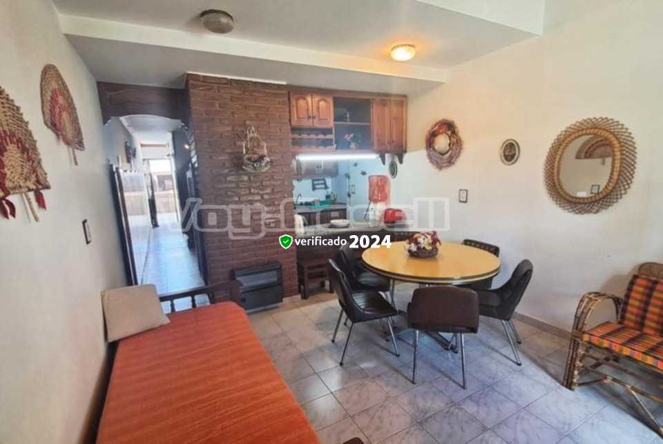 Alquilo Duplex Don Alberto 16 en Villa Gesell zona Centro a 250 mts de la Playa 