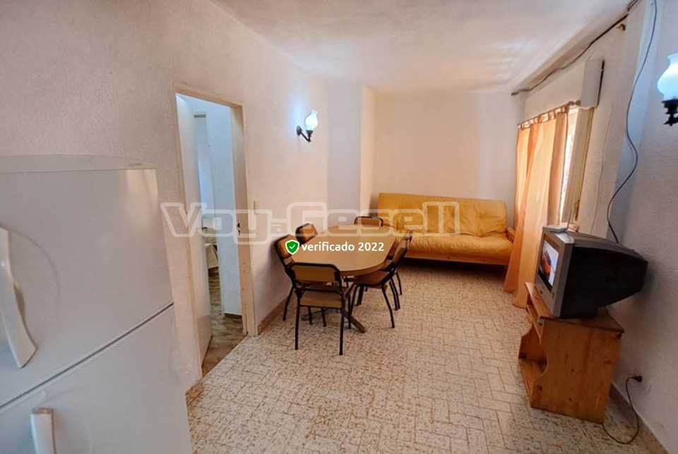 Alquilo Departamento Doña Julia en Villa Gesell zona Centro a 500 Mts de la Playa Cocina Comedor Futon Cama