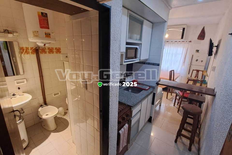 Alquilo Departamento Dpto 301 y playa en Villa Gesell zona Barrio Norte a 50 mts de la Playa 