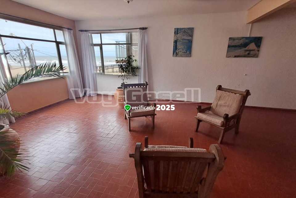 Alquilo Departamento Dpto 301 y playa en Villa Gesell zona Barrio Norte a 50 mts de la Playa 