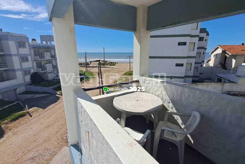 Dpto Gesell 1: Departamento en Villa Gesell zona Centro