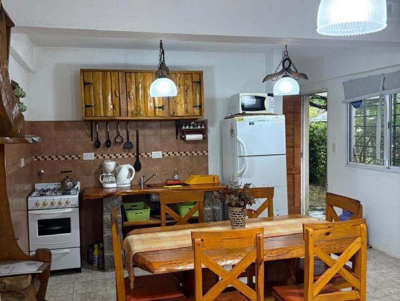 Alquilo Cabaña Dulce Septiembre en Villa Gesell zona Sur a 800 mts de la Playa 