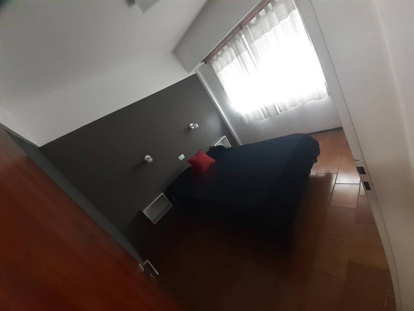 Alquilo Duplex Dulces Vacaciones en Villa Gesell zona Centro a 700 Mts de la Playa habitaciones cama doble 