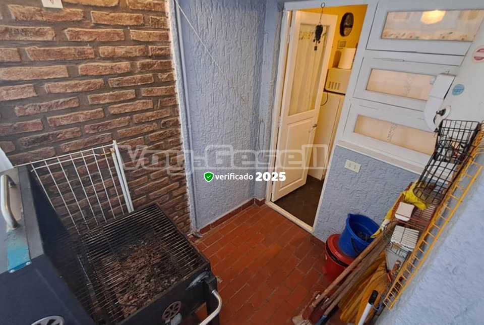 Alquilo Departamento Dunas y Mar 1C en Villa Gesell zona Centro Comercial a 5 Mts de la Playa 