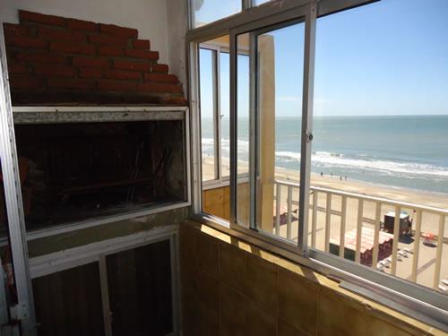 Alquilo Departamento Dunas y Mar 6B en Villa Gesell zona Centro Comercial a 5 Mts de la Playa