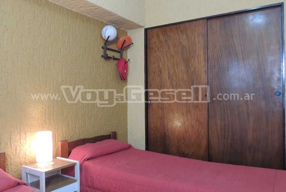 Alquilo Departamento Dunas y Mar 6B en Villa Gesell zona Centro Comercial a 5 Mts de la Playa