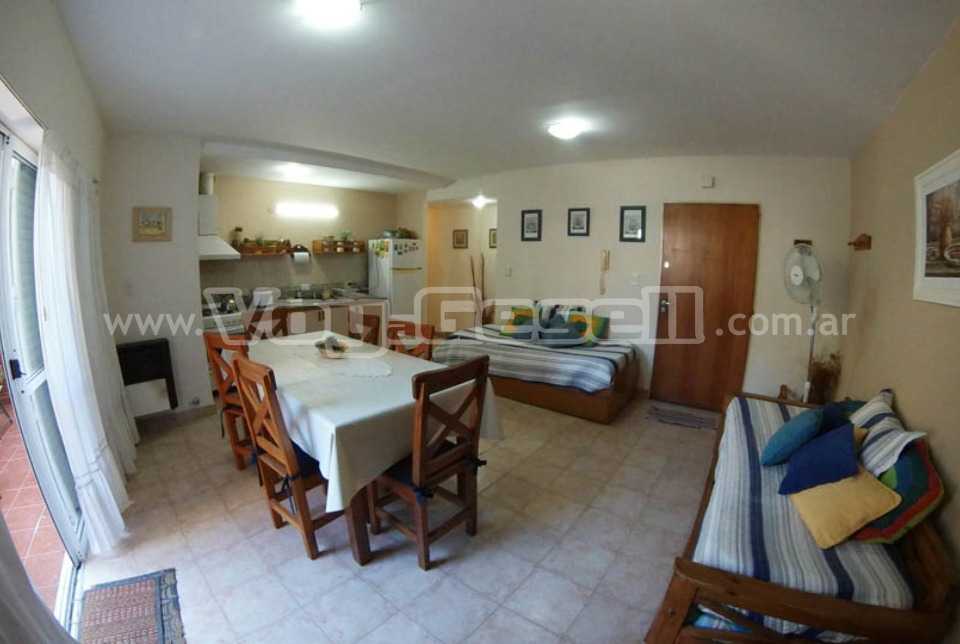 Alquilo Departamento Dunas y Mar PB B en Villa Gesell zona Centro Comercial a 10 Mts de la Playa 