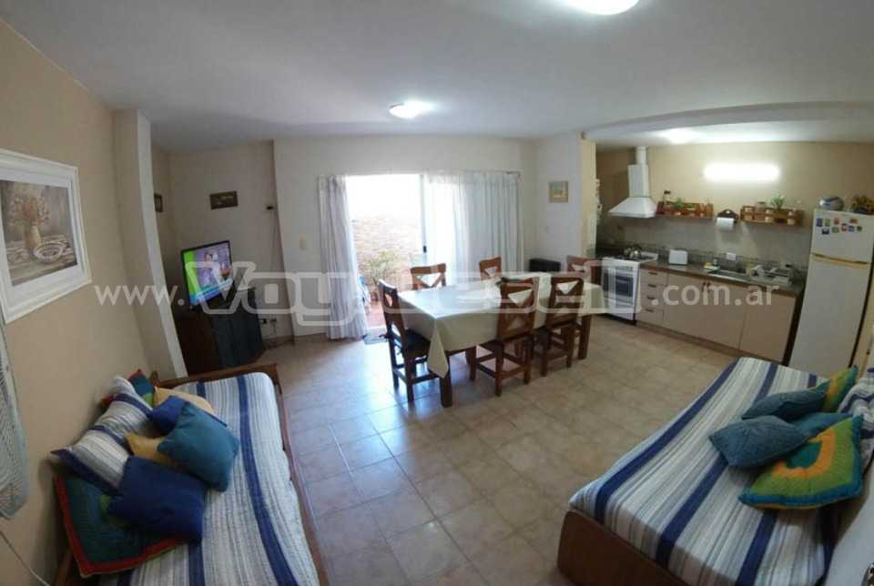 Alquilo Departamento Dunas y Mar PB B en Villa Gesell zona Centro Comercial a 10 Mts de la Playa 