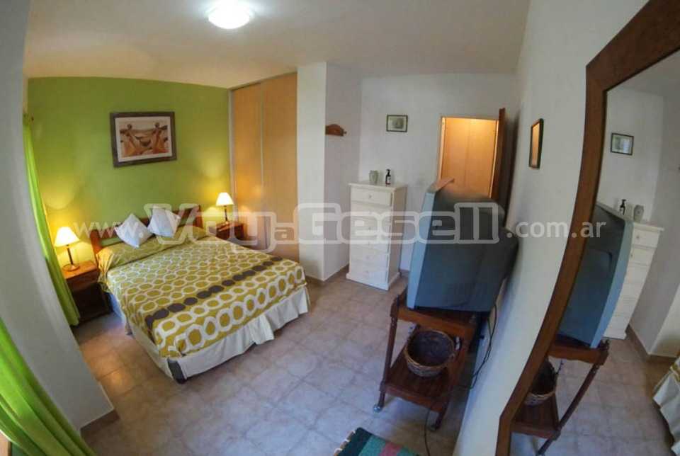 Alquilo Departamento Dunas y Mar PB B en Villa Gesell zona Centro Comercial a 10 Mts de la Playa