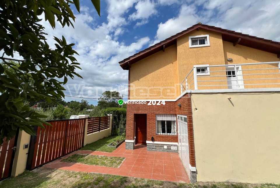 Alquilo Duplex Duplex 143 en Villa Gesell zona Sur a 1300 Mts de la Playa 