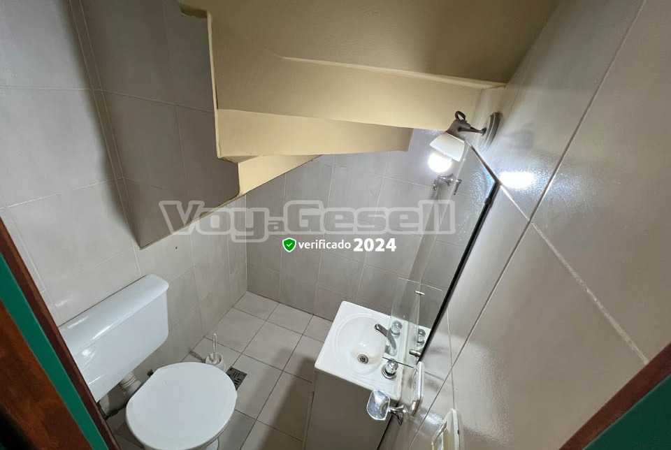 Alquilo Duplex Duplex 143 en Villa Gesell zona Sur a 1300 Mts de la Playa 