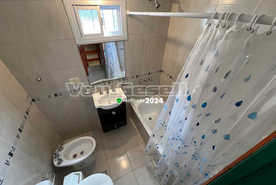 Alquilo Duplex Duplex 143 en Villa Gesell zona Sur a 1300 Mts de la Playa