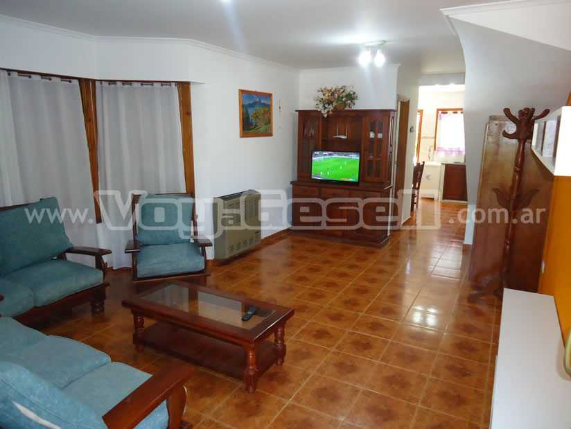 Alquilo Duplex Duplex 206 en Villa Gesell zona Barrio Norte a 400 Mts de la Playa 