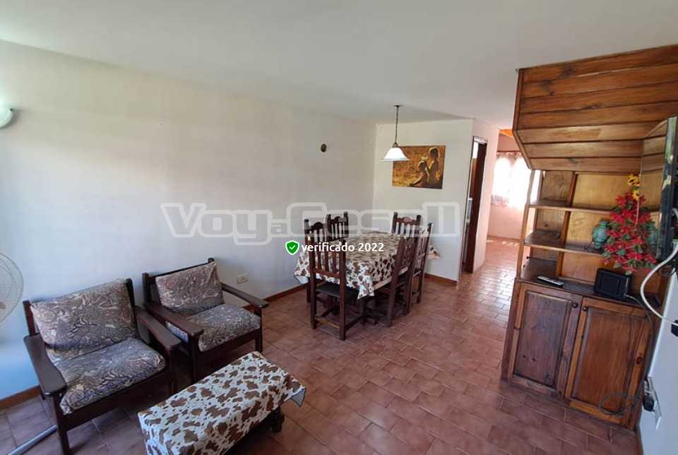 Alquilo Duplex Duplex 310 en Villa Gesell zona Barrio Norte a 50 Mts de la Playa Living Comedor