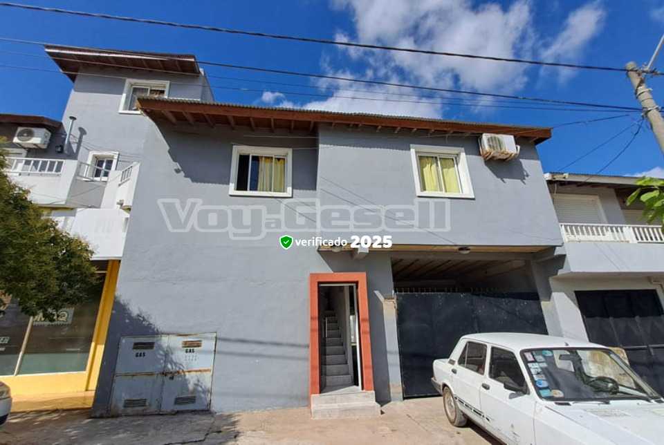 Alquilo Departamento Duplex Alejandro en Villa Gesell zona Centro a 1400 Mts de la Playa 